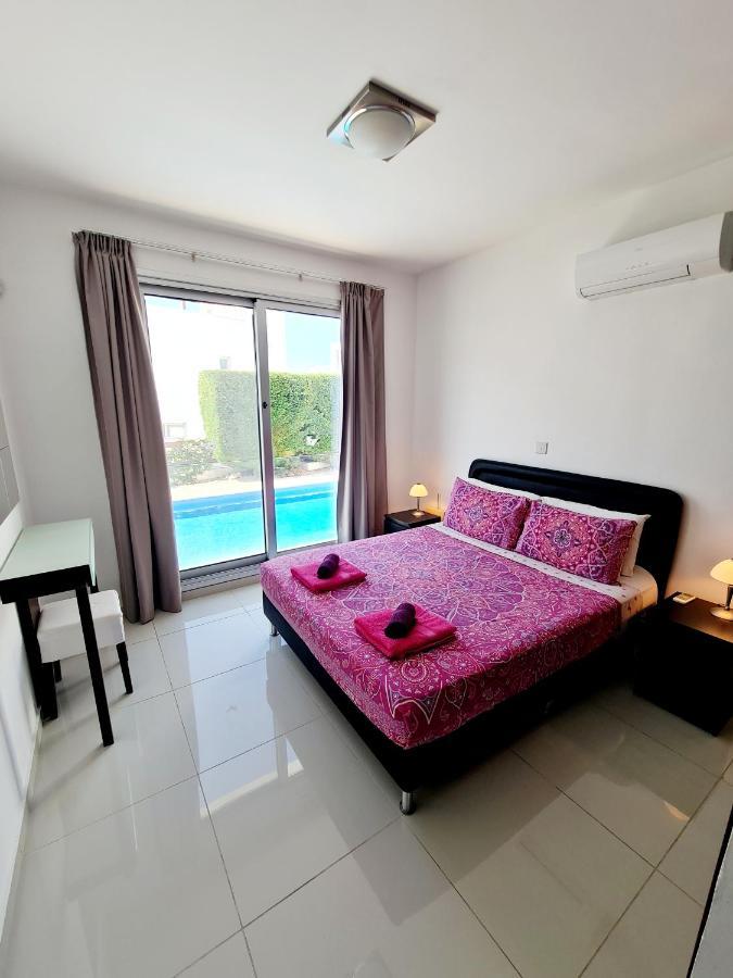 Modern Villa, 4 Bedrooms, Private Pool, Close To Coral Bay Strip Peyia Buitenkant foto